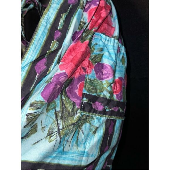 VINTAGE Hand Made Vintage (1960s?) Pink, blue, and black Floral Apron, half apro - Picture 5 of 6